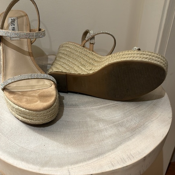 Size 6 Steve Madden sparkle wedges - Picture 3 of 3